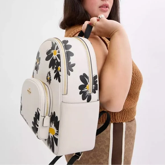 Coach Court Backpack - Picture 3 of 9